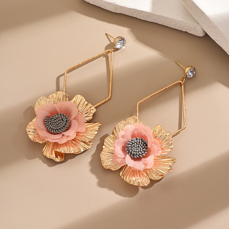Women's Exaggerated Geometric Floral Long Earrings